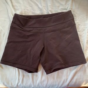 Lulu lemon yoga shorts 4”